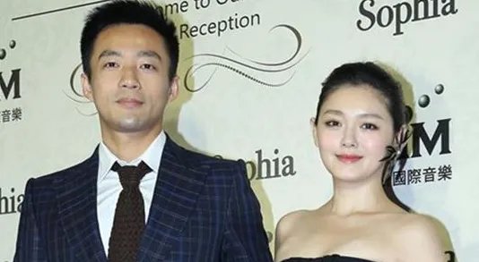 大s和汪小菲离婚,原因竟然是汪小菲的一条博文,他都说了什么?