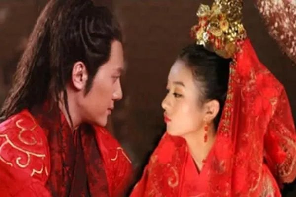 冯绍峰生日赵丽颖甜蜜称“二叔”,这个称呼有何特殊意义?