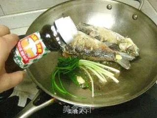 红烧鲫鱼