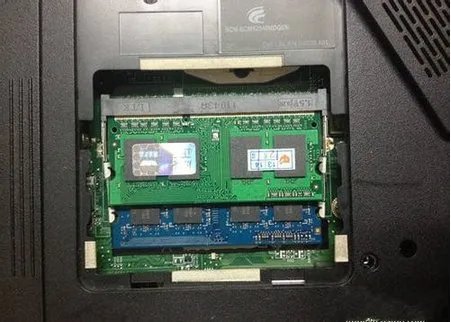 戴尔 Inspiron 1464 如何配置内存条，