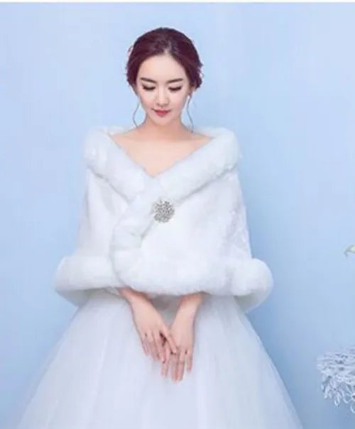 冬季婚纱礼服注意事项 冬天穿婚纱有哪些小技巧