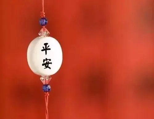 东航失事客机头等舱空姐丈夫发声,飞机起飞前,他与妻子都说了些什么?