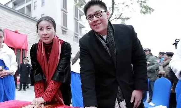 郭晶晶因为跳水让身体垮掉,霍启刚呵护有加,郭晶晶身体怎么了?