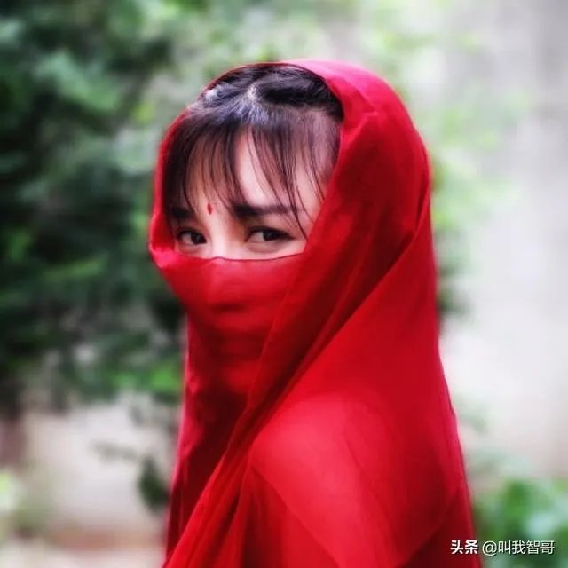 李子柒是不是文化输出引热议，你怎么看？