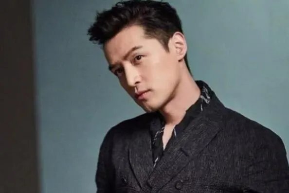 中国最帅的十大男明星 易烊千玺上榜,第一当之无愧