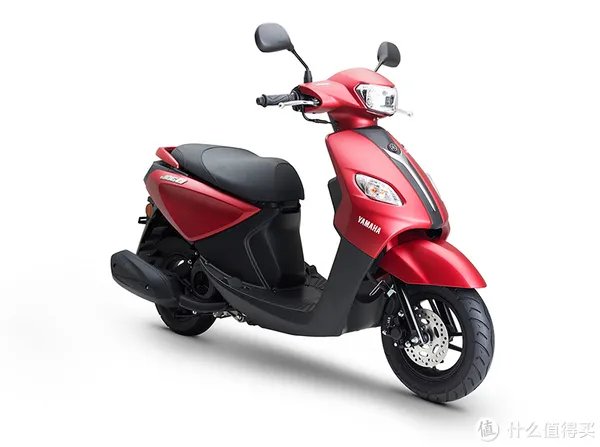 踏板摩托车