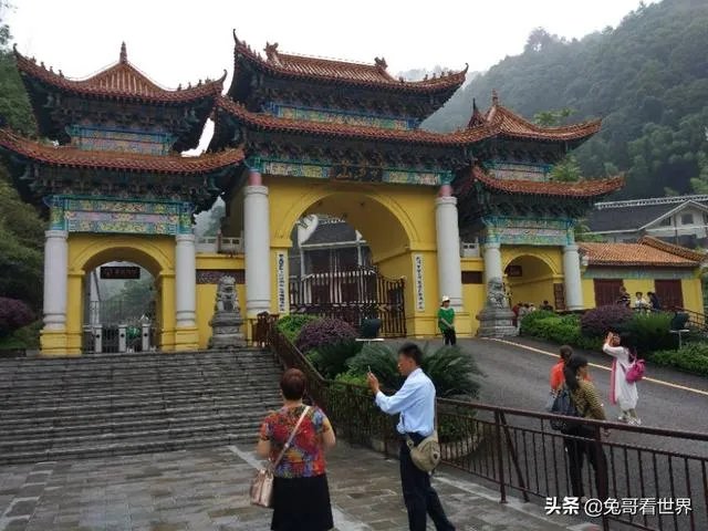 你去过的第一个A级景区是哪里?给你留下了什么深刻印象?