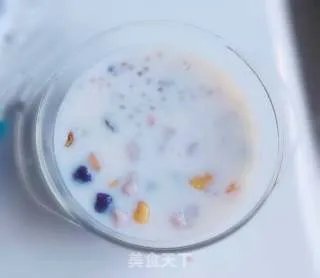 烧仙草.鲜芋仙