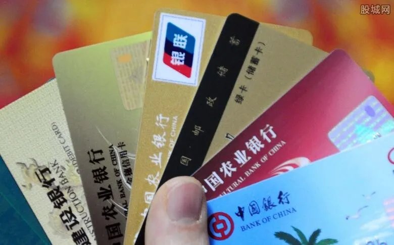 工行理财金卡有年费吗 理财金卡和普卡有何区别？