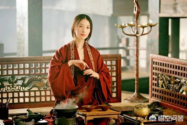 你觉得林志玲喜欢AKIRA哪一点?