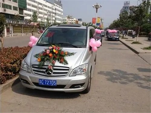 2018婚庆公司租车报价清单 各种租赁婚车报价明细