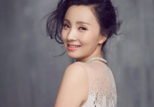 段宏奕错过陶虹,为什么很多人的感情,往往因为自卑而结束?