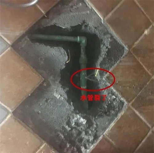 家里主水管漏水归谁管