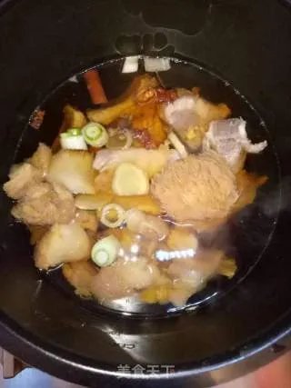 猴头菇炖排骨