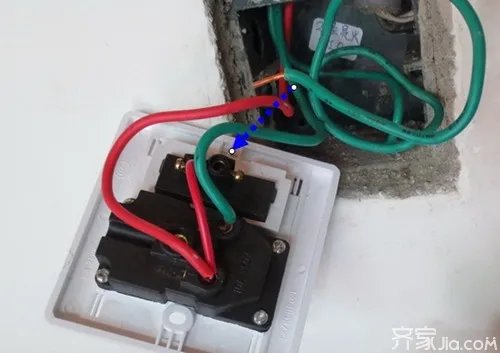 公牛开关插座怎么接线 公牛开关插座的正确接法